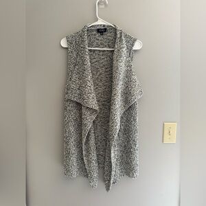Jones New York Open Front Knit Sweater Vest Woman’s SZ S Sleeveless Light Grey